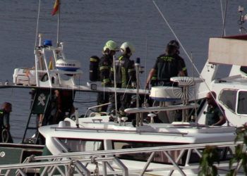 incendio-lancha-guardia-civil (5)