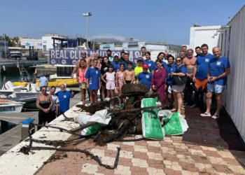 jornada-medioambiental-club-nautico-cas-007