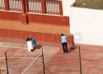 limpiadora-colegio