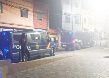 policia-nacional-furgones-principe-001