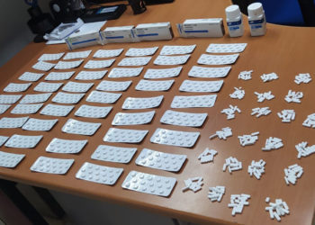 policia-nacional-tableta-pastillas