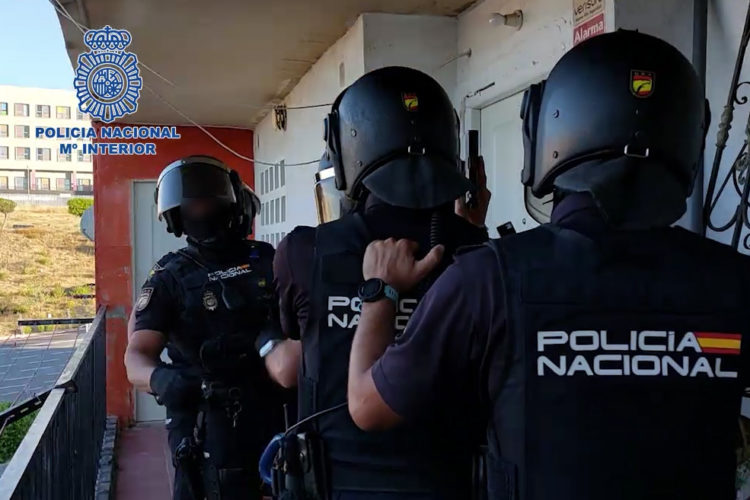 policia-nacional-trafico-inmigrantes-loma-colmenar