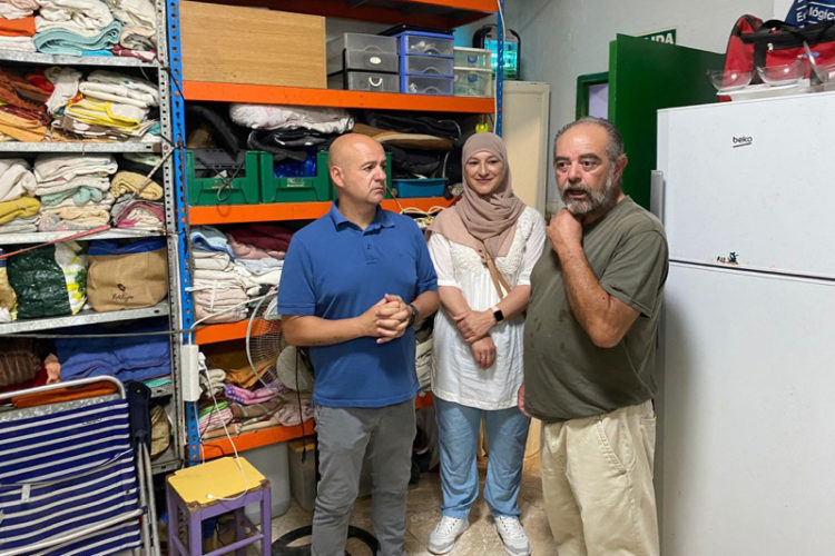 psoe-visita-protectora-animales-001