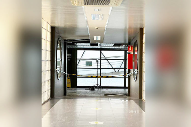 puerto-demoler-cubierta-atraque