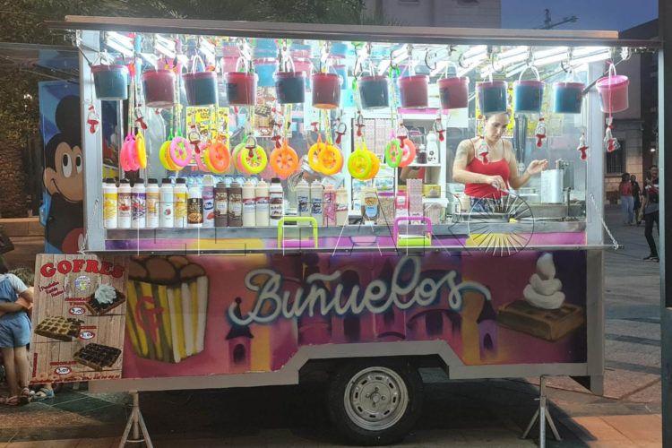 puesto-buñuelos-plaza-reyes-ok