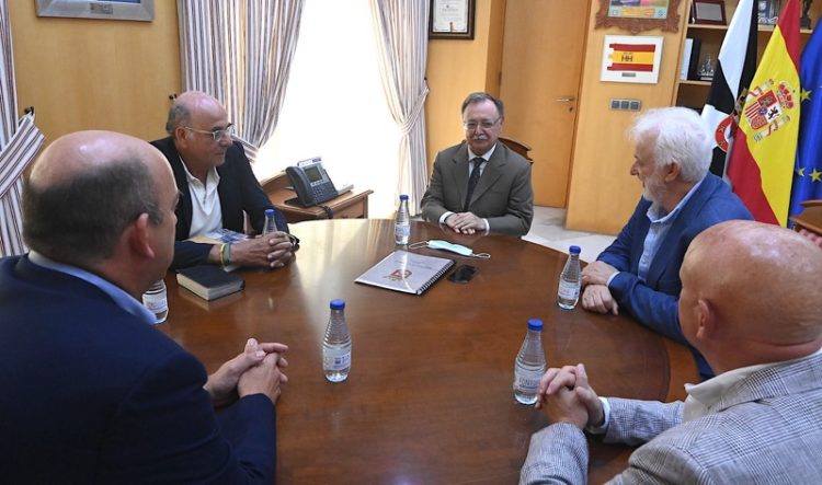 reunion-vivas-directores-uned-ceuta-melilla-003