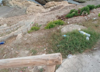 basurero-playa-bolera-009