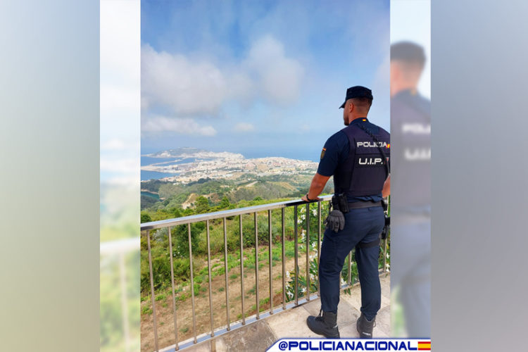 policia-nacional-mirador-isabel-ii