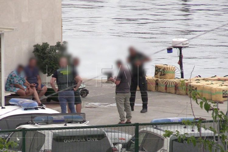 detenidos-naufragio-hachis