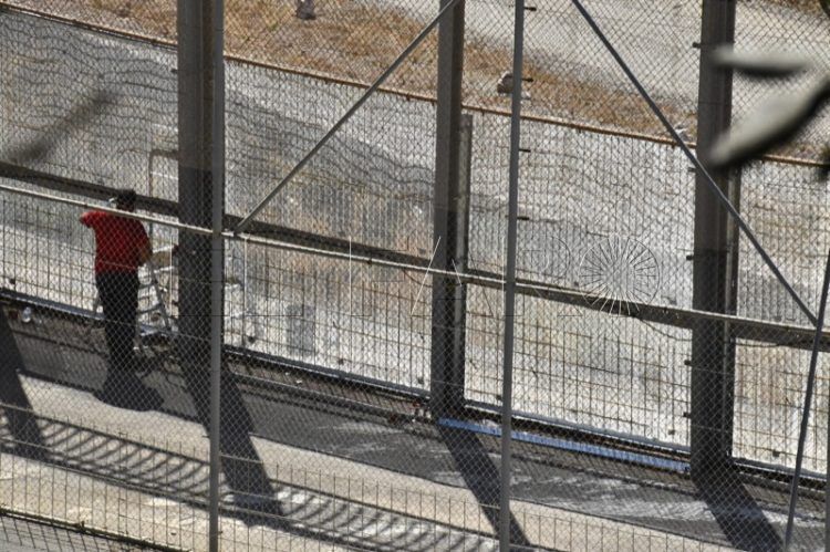 malla-antitrepa-perimetro-fronterizo-valla-007