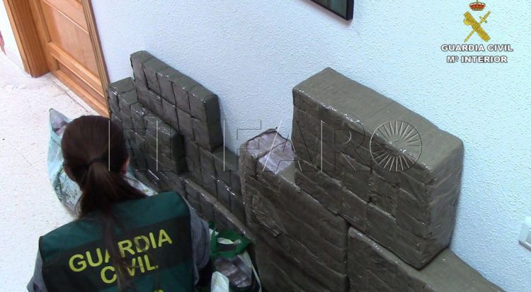 guardia-civil-hachis