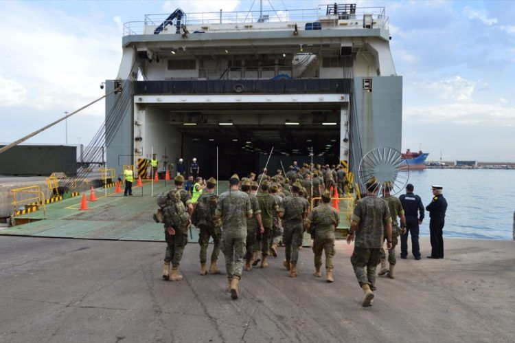 llegada-militares-zaragoza-buque-ysabel-011