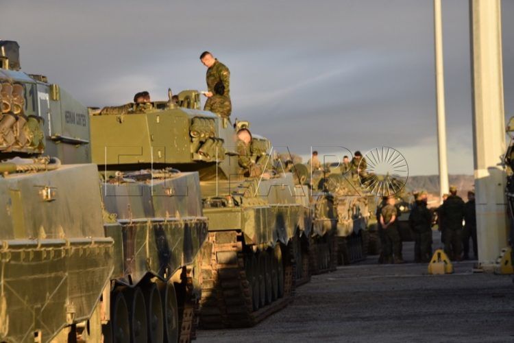 militares-buque-ysabel-maniobras-zaragoza-029