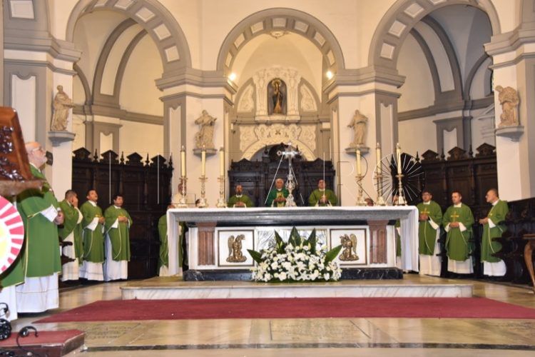 misa-catedral-encuentro-jovenes-cofrades-traslado-san-juan-033