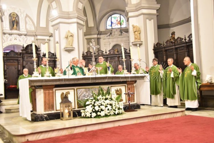 misa-catedral-encuentro-jovenes-cofrades-traslado-san-juan-063