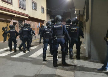 policia-nacional-apedreamientos-012