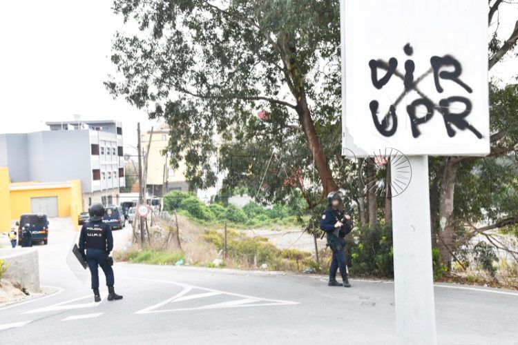 policia-nacional-casa-piolin-001