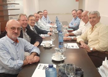 actividad-cafe-libro-biblioteca-militar