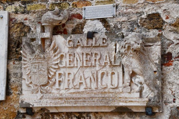 franco-memoria-historica-011