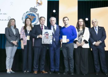 homenaje-medicos-roviralta-enrique-ostale