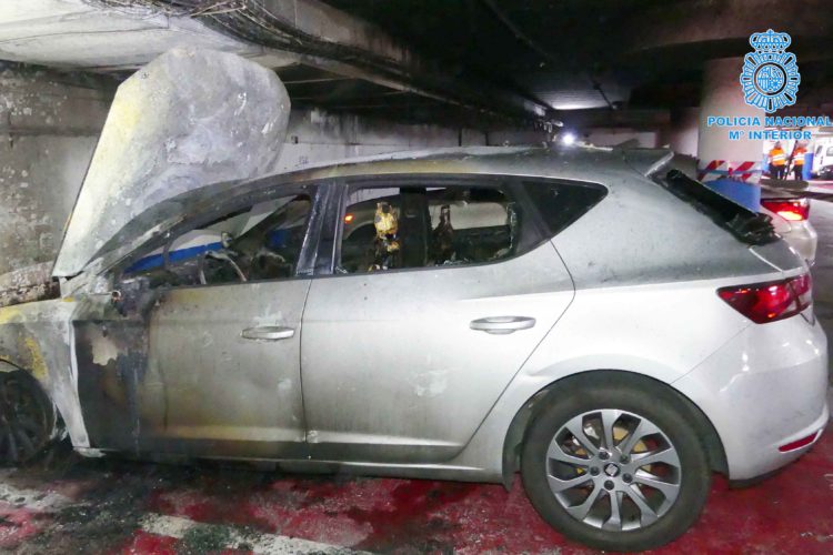 incendio-coche-parking-gran-via