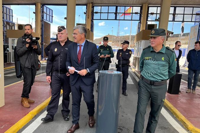 rafael-garcia-delegado-gobierno-frontera-tarajal-005