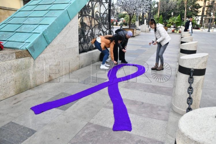 siluetas-violencia-genero-andalucia-acoge-003