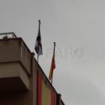 bandera-espana-edificio-real-90-007