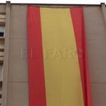 bandera-espana-edificio-real-90-008