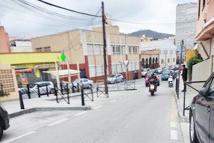 cadenas-reservar-plazas-aparcamiento-principe-1