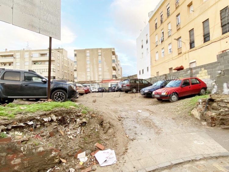 coche-robo-vuelca-canalejas-002