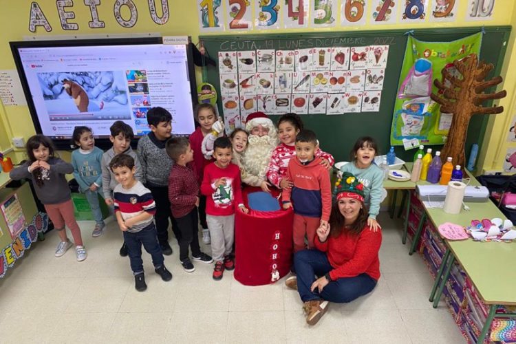 papa-noel-colegio-pablo-ruiz-picasso-2022-006