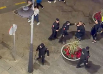 policia-local-mujeres-plaza-constitucion