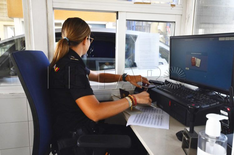 policia-nacional-controles-fronterizos-001