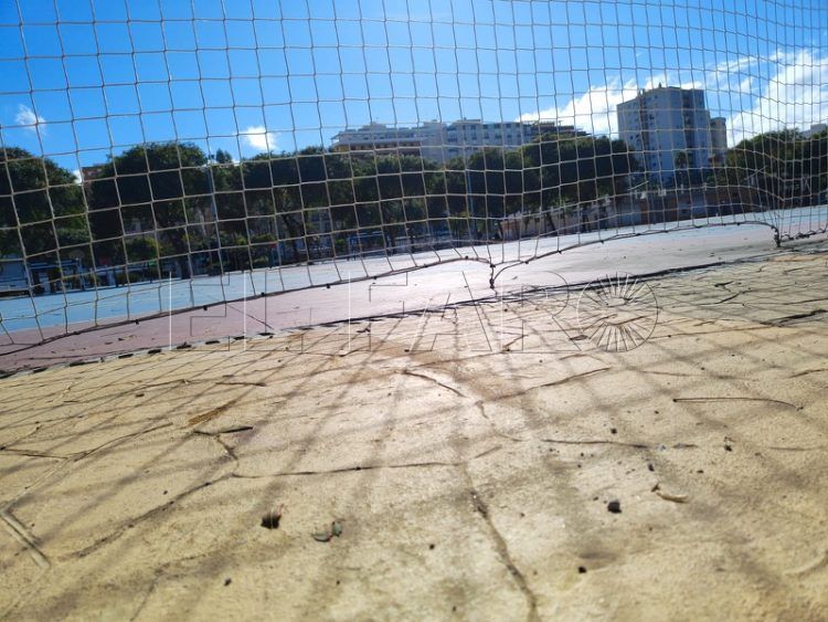 quejas-redes-pista-deportiva-parque-juan-carlos-i-003