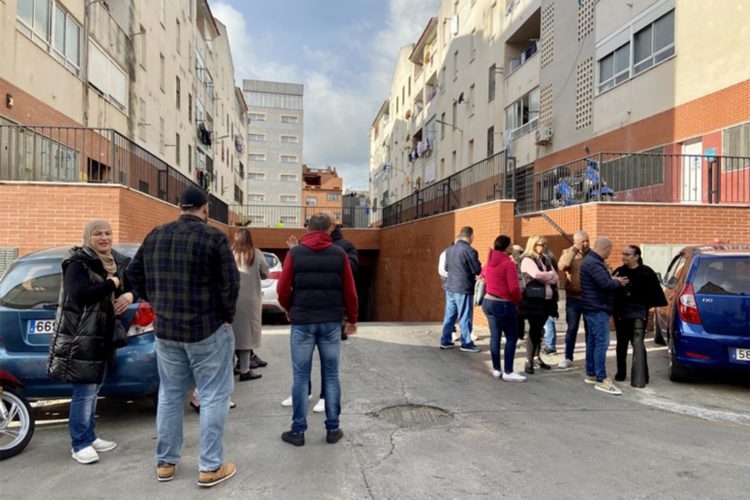 visita-psoe-poblado-legionario-005