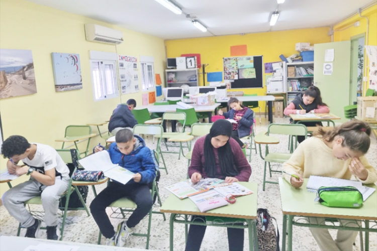 cruz-blanca-programas-atencion-infancia-002