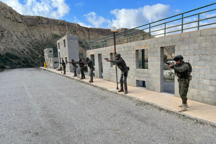 militares-ceuta-adiestramiento-almeria-mision-irak-4