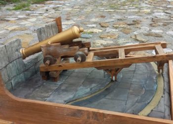 replica-canon-bronce-museo-desnarigado-001