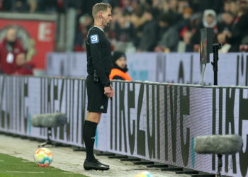 Árbitro del Bayer 04 Leverkusen vs VfL Bochum