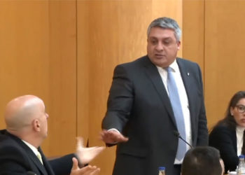 vox-tono-falton-coger-foco-pleno-1