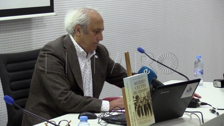 biblioteca-libro-paco-sanchez-presentacion-008