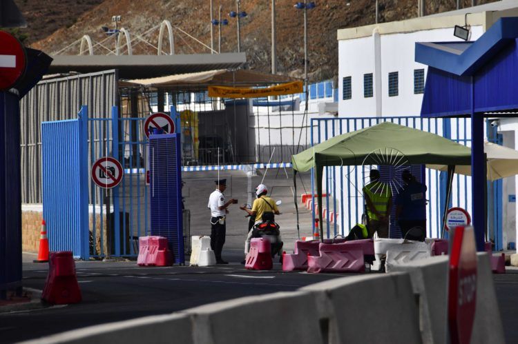frontera-moto-vigilante-seguridad