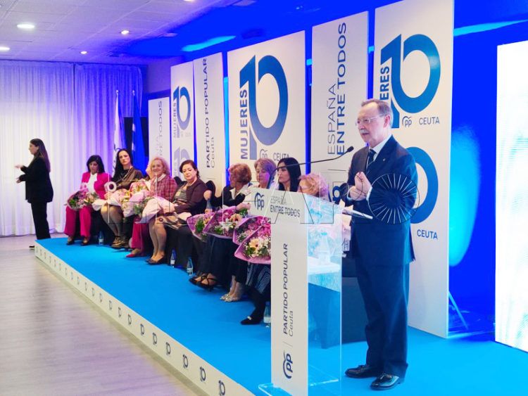 premios-mujer-10-pp-006