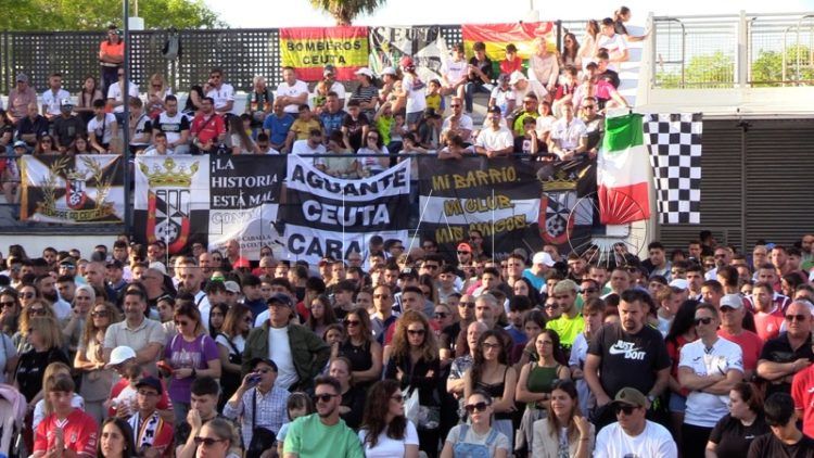 auditorio-marina-aficion-ceuta-depor-007