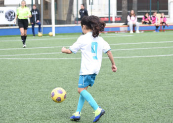 categorias-debutante-prebenjamin-cambian-parque-cesped