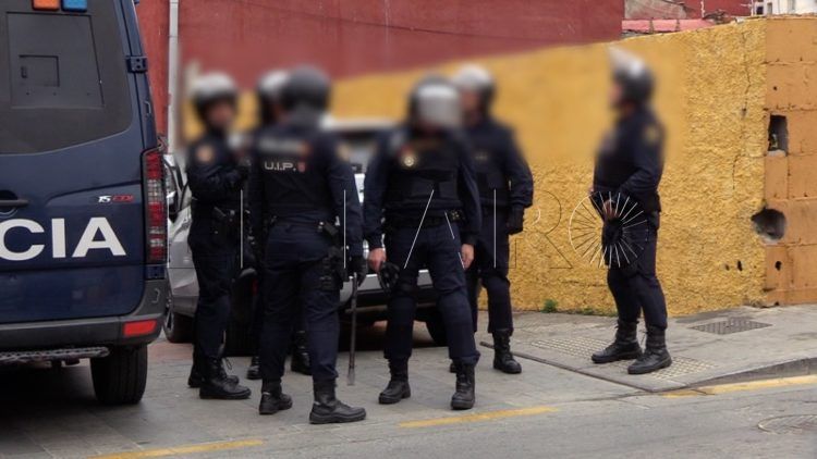 operativo-policia-nacional-udyco-barriada-rosales-012