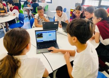 alumnos-ciudad-ceuta-ensenan-robotica-vicente-aleixandre-006