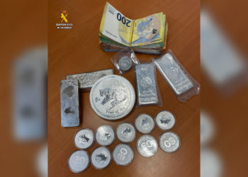 guardia-civil-plata-dinero-algeciras-marruecos