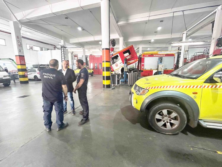 psoe-visita-parque-movil-2